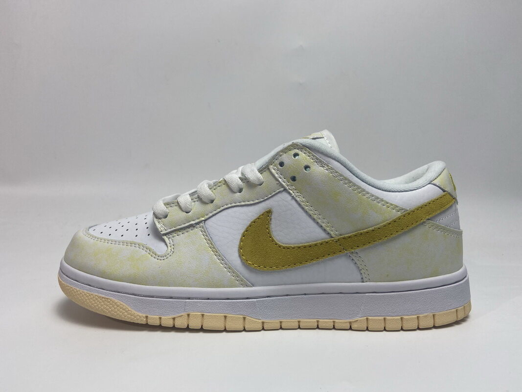 Nike Dunk Low Yellow Strike DM9467-700