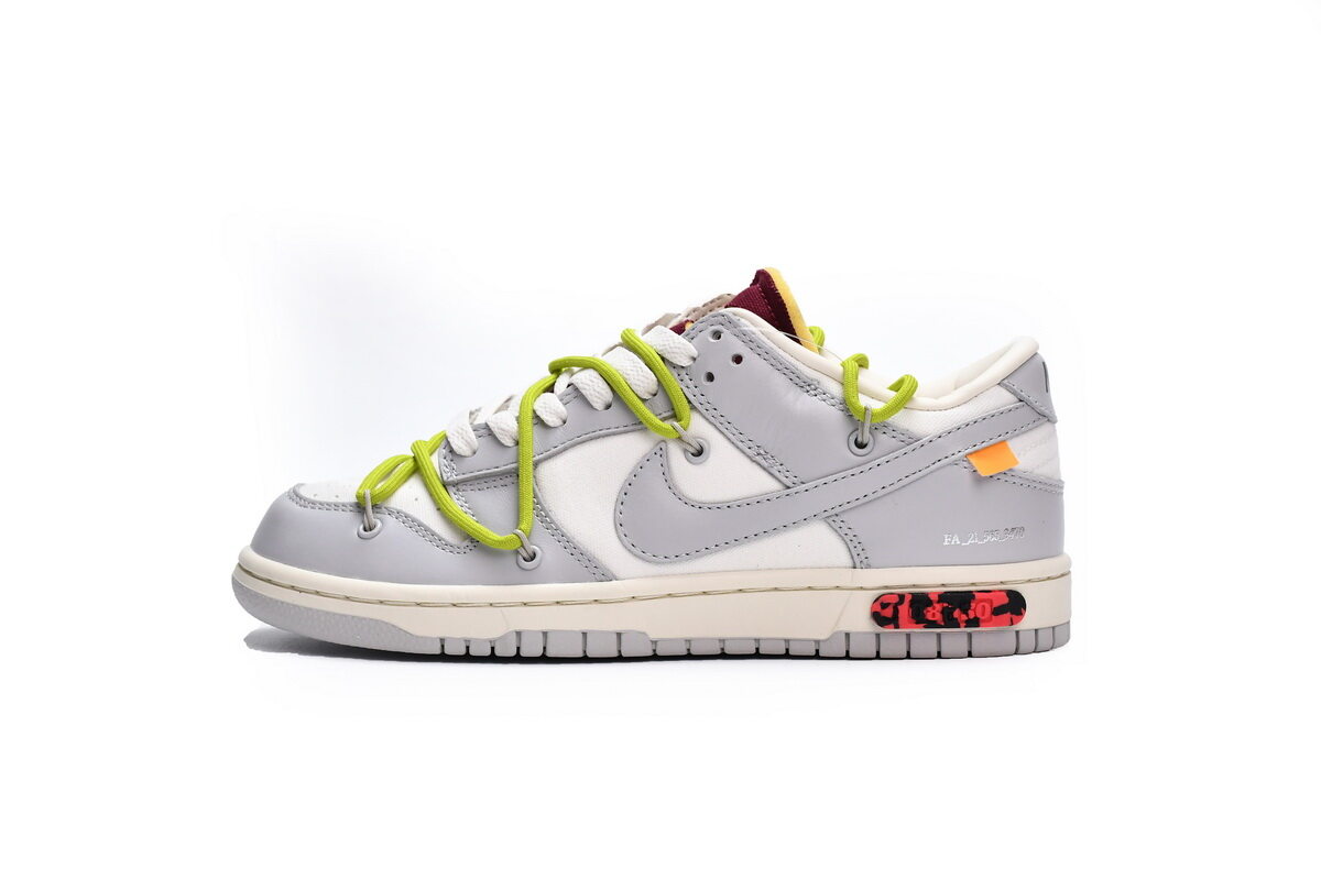 OFF WHITE x Nike Dunk SB Low The 50 DM1602-106