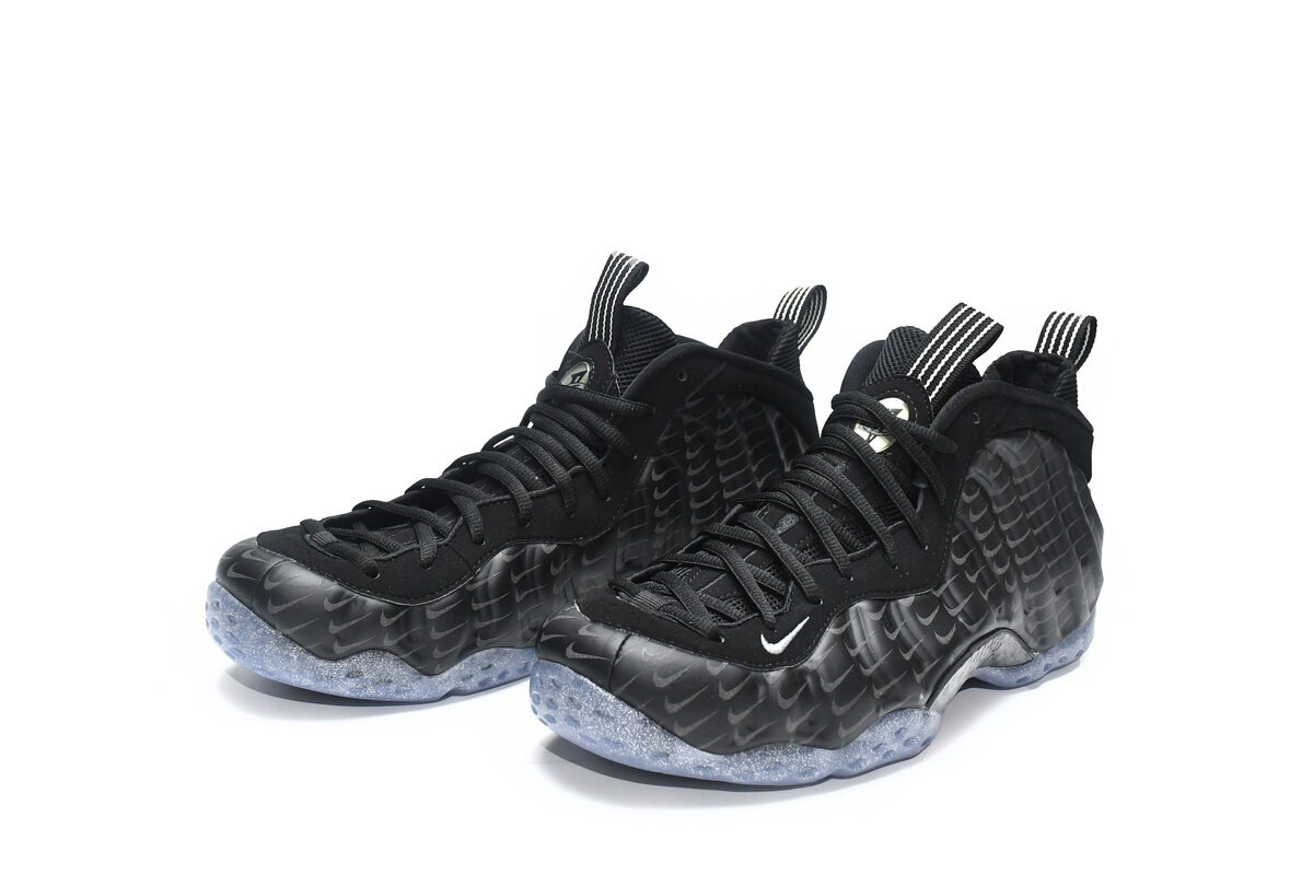 Nike Air Foamposite One QS CV0369-001