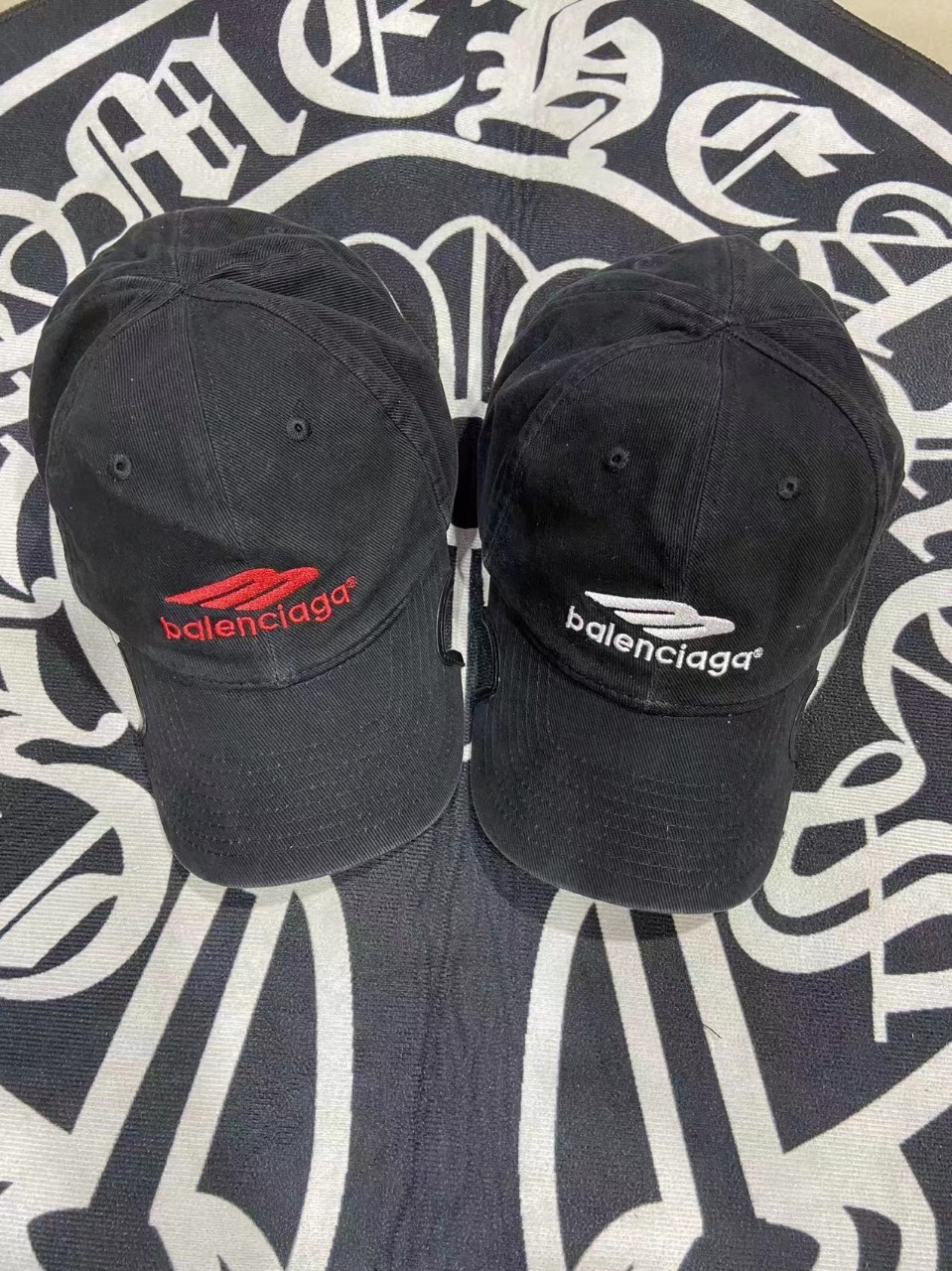 Balenciaga Logo-Print Cap