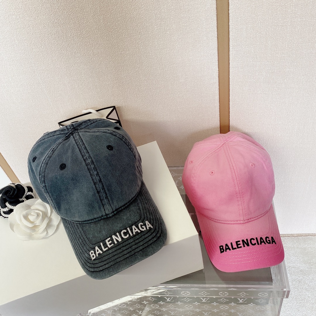 Balenciaga Logo Visor Cap