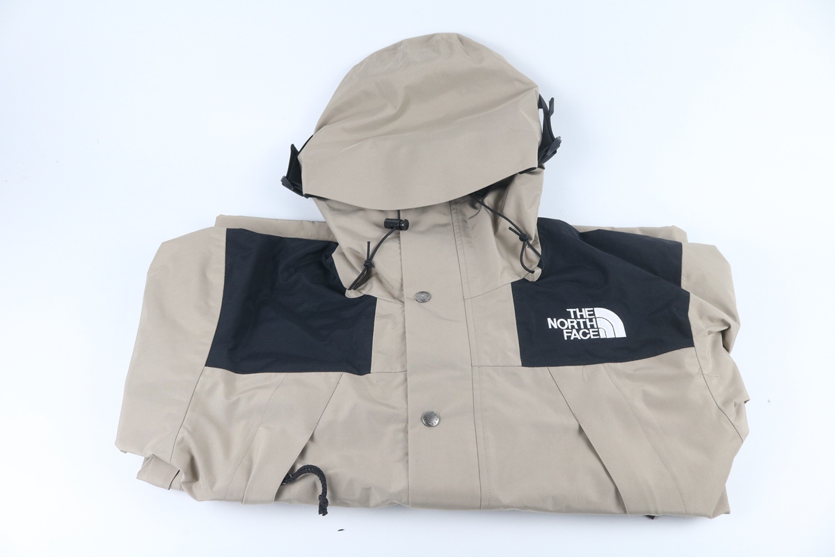 The North Face 1990 Mountain Jacket Gore Tex Beige