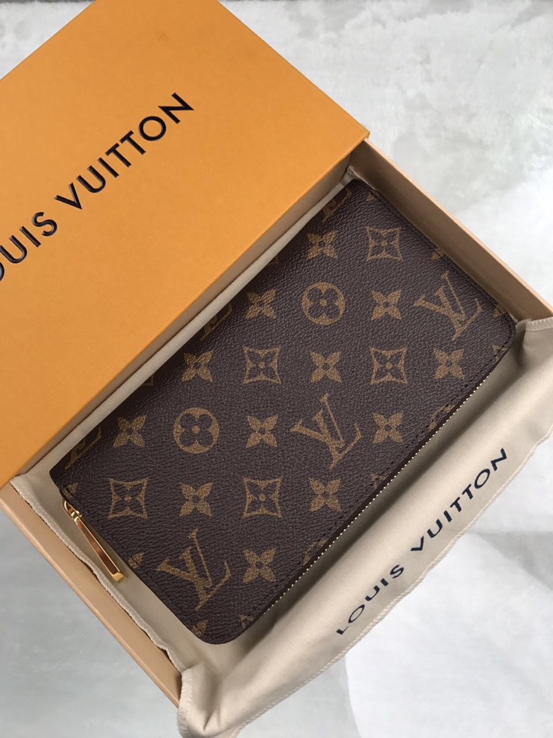 Louis Vuitton Zippy Wallet Monogram Rose Ballerine