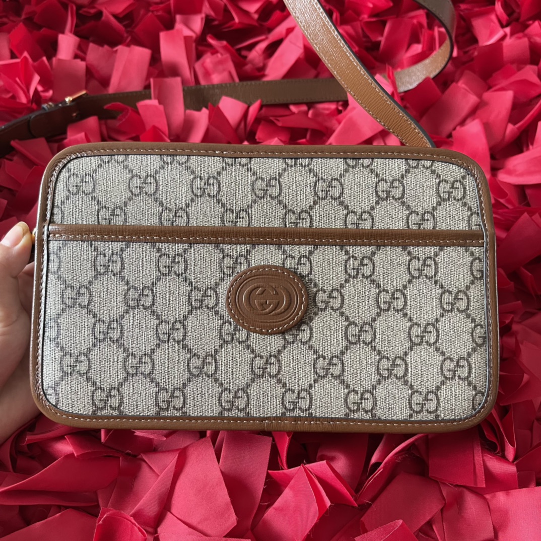 Gucci Mini bag with Interlocking G 658572