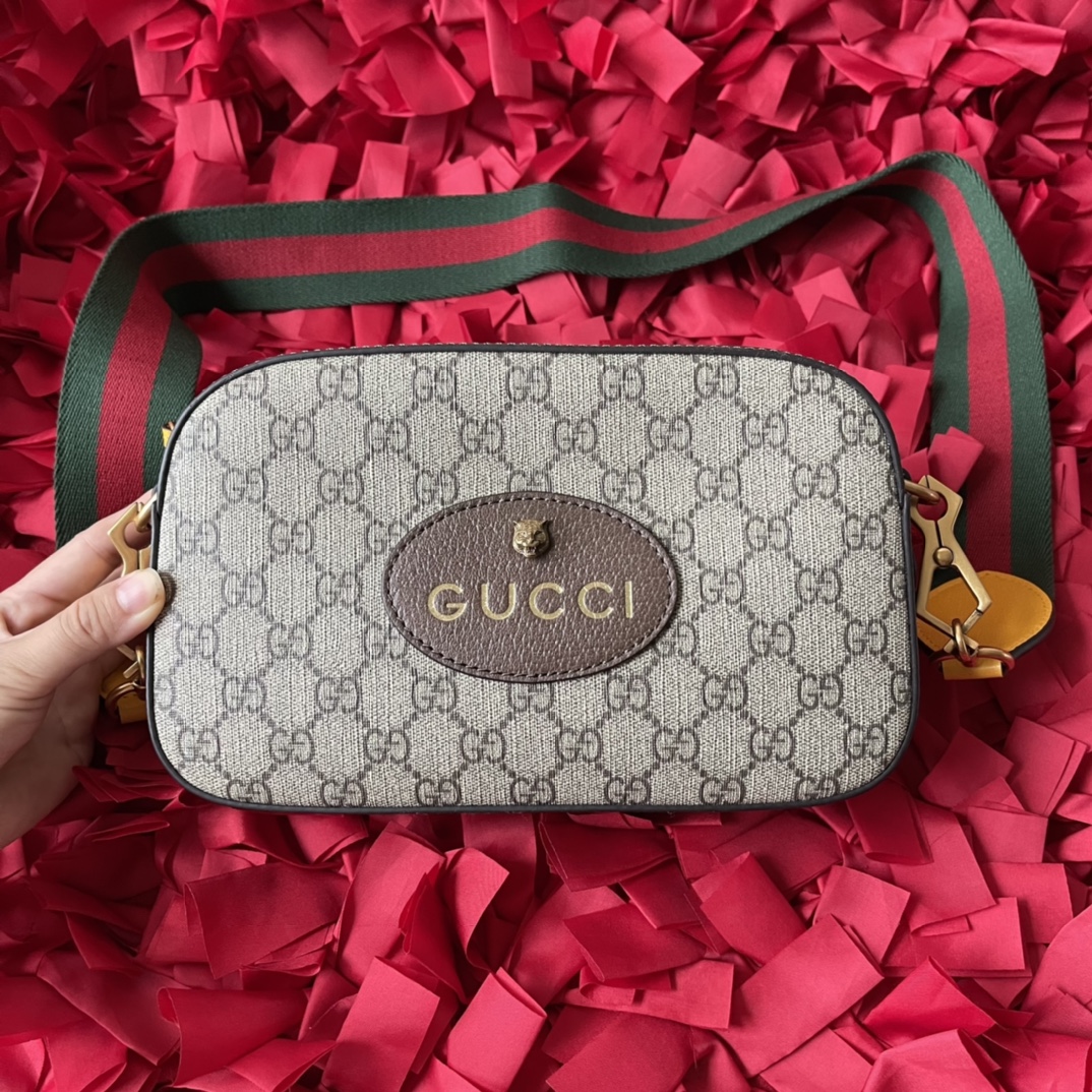 Gucci Neo Vintage GG Supreme Messenger Bag 476466