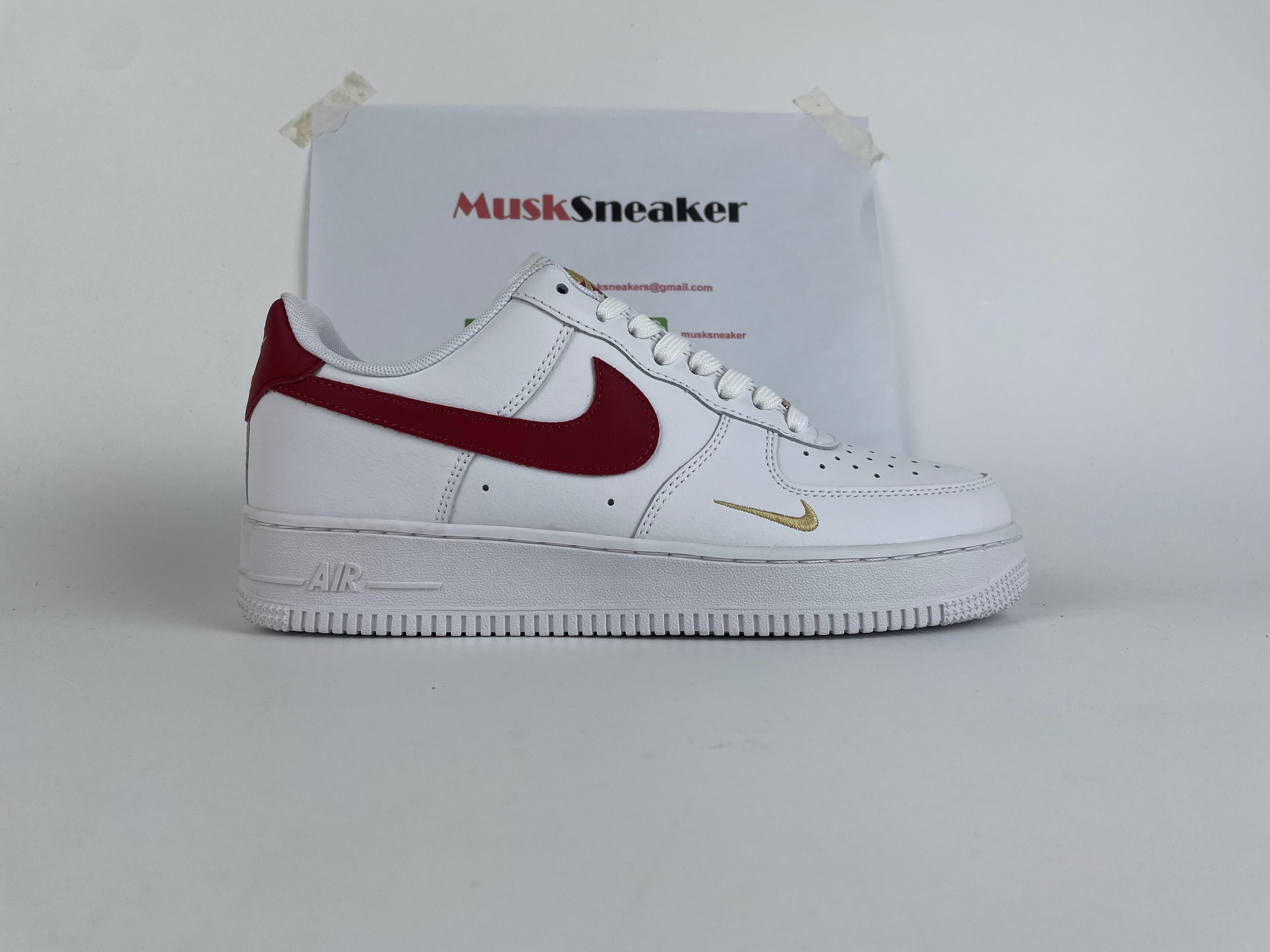 Nike Air Force 1 Low Essential Gym Red Mini Swoosh