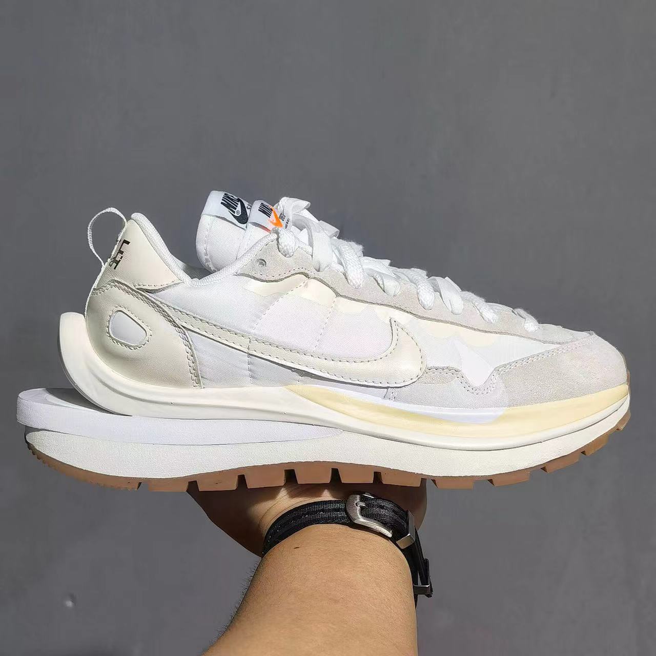 Nike Vaporwaffle sacai Sail Gum