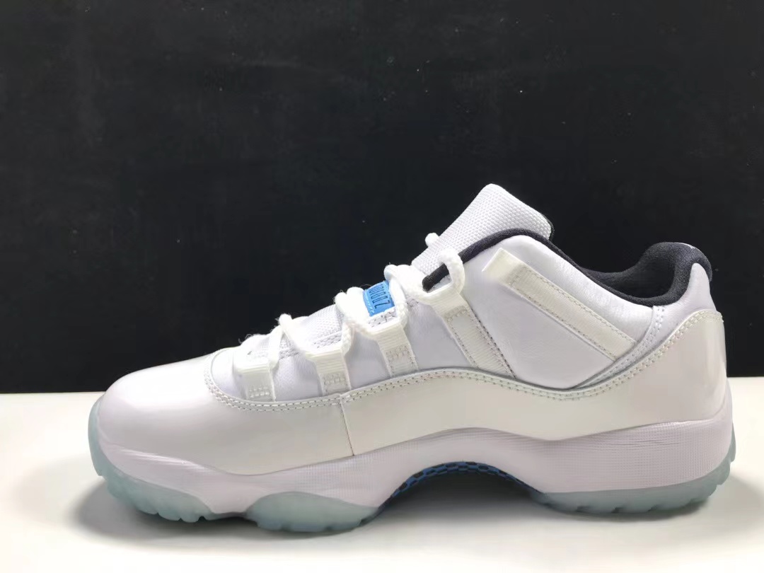 Air Jordan 11 Retro Low Legend Blue