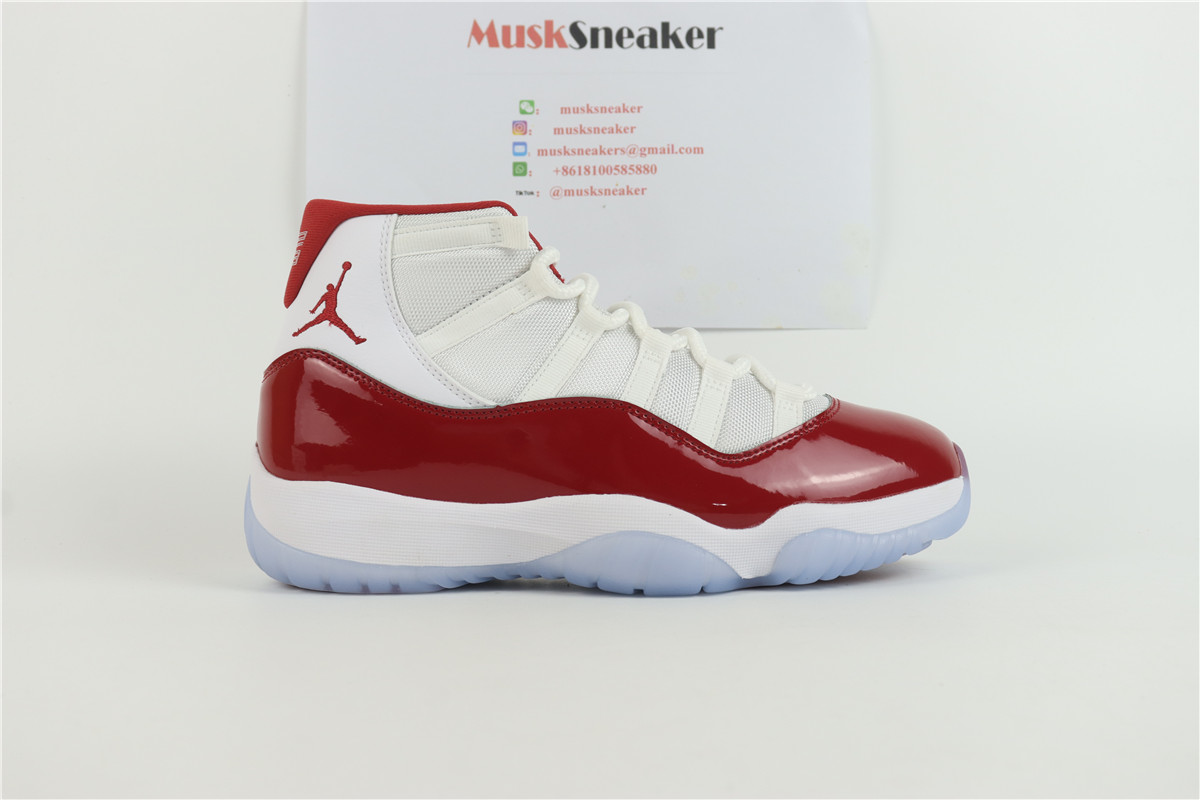 Air Jordan 11 Cherry