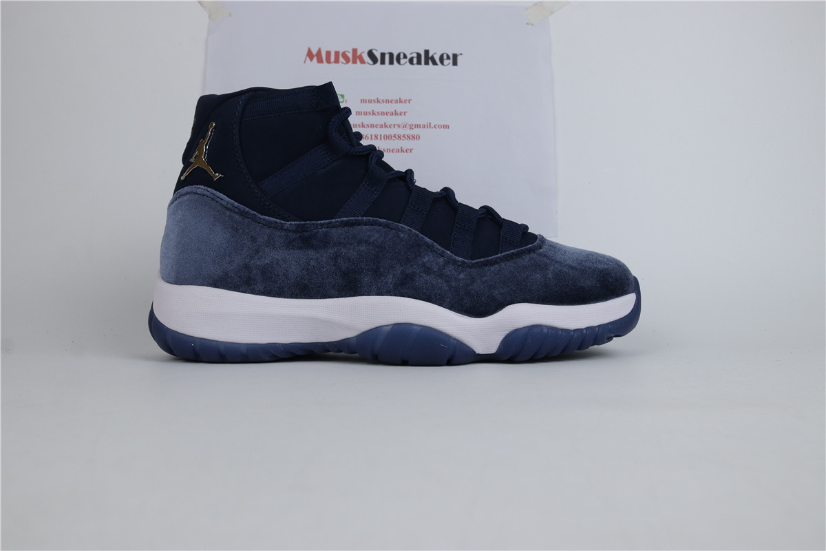 Air Jordan 11 Velvet WMNS Midnight Navy