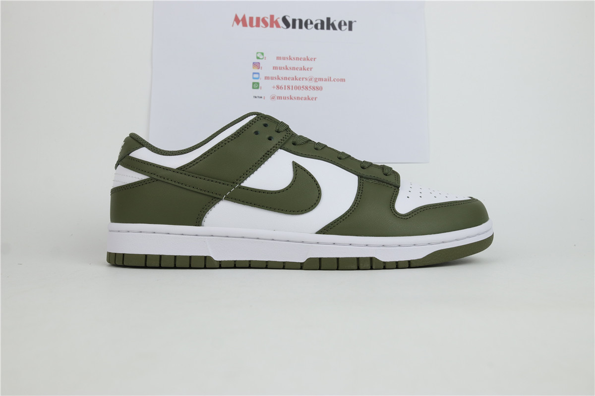 Nike Dunk Low Medium Olive