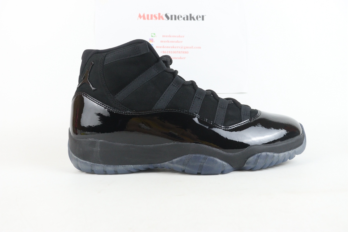 Air Jordan 11 Retro Cap and Gown