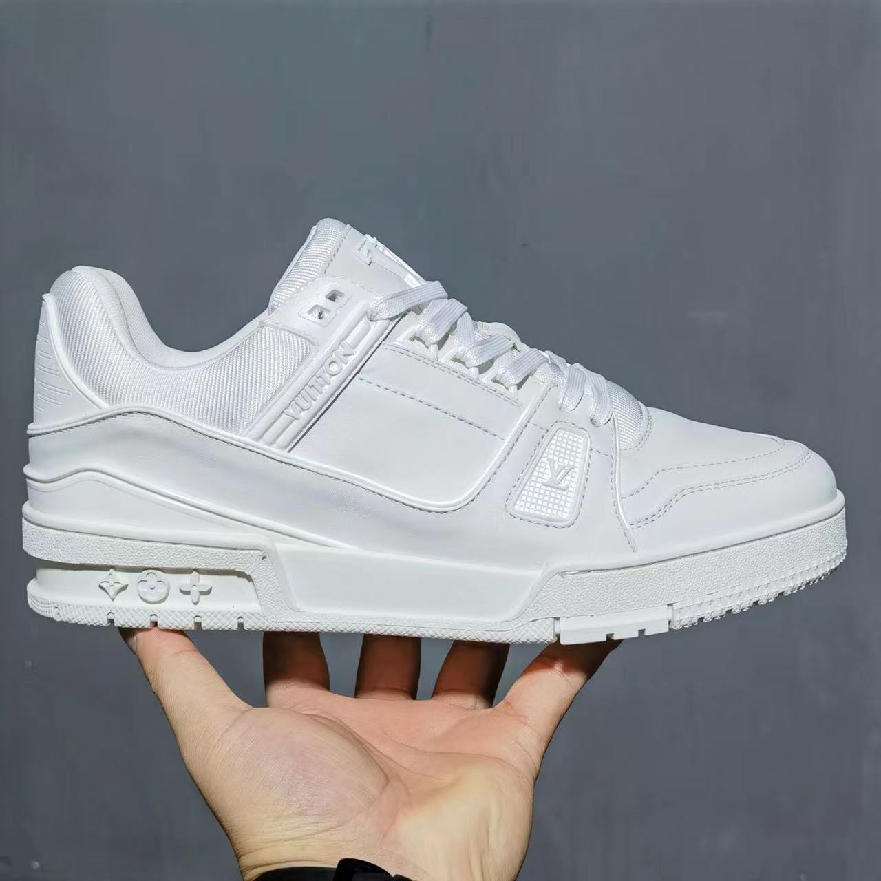 Louis Vuitton Trainer All White