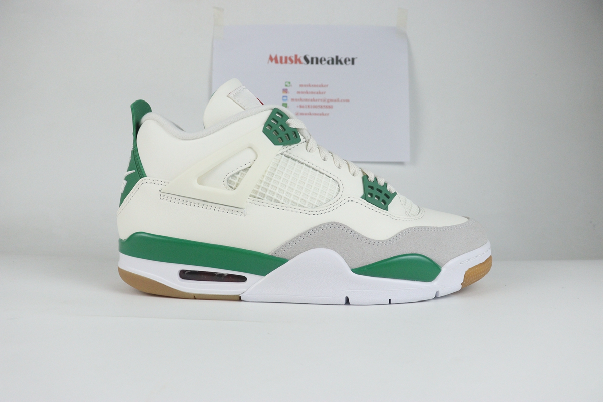 Air Jordan 4 Retro SB Pine Green