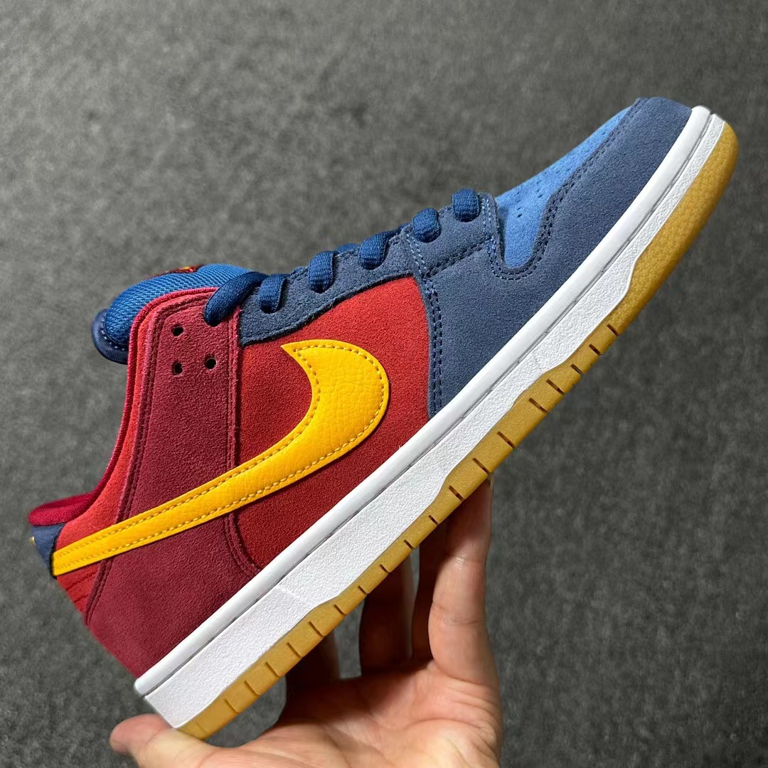 Nike SB Dunk Low Barcelona DJ0606-400