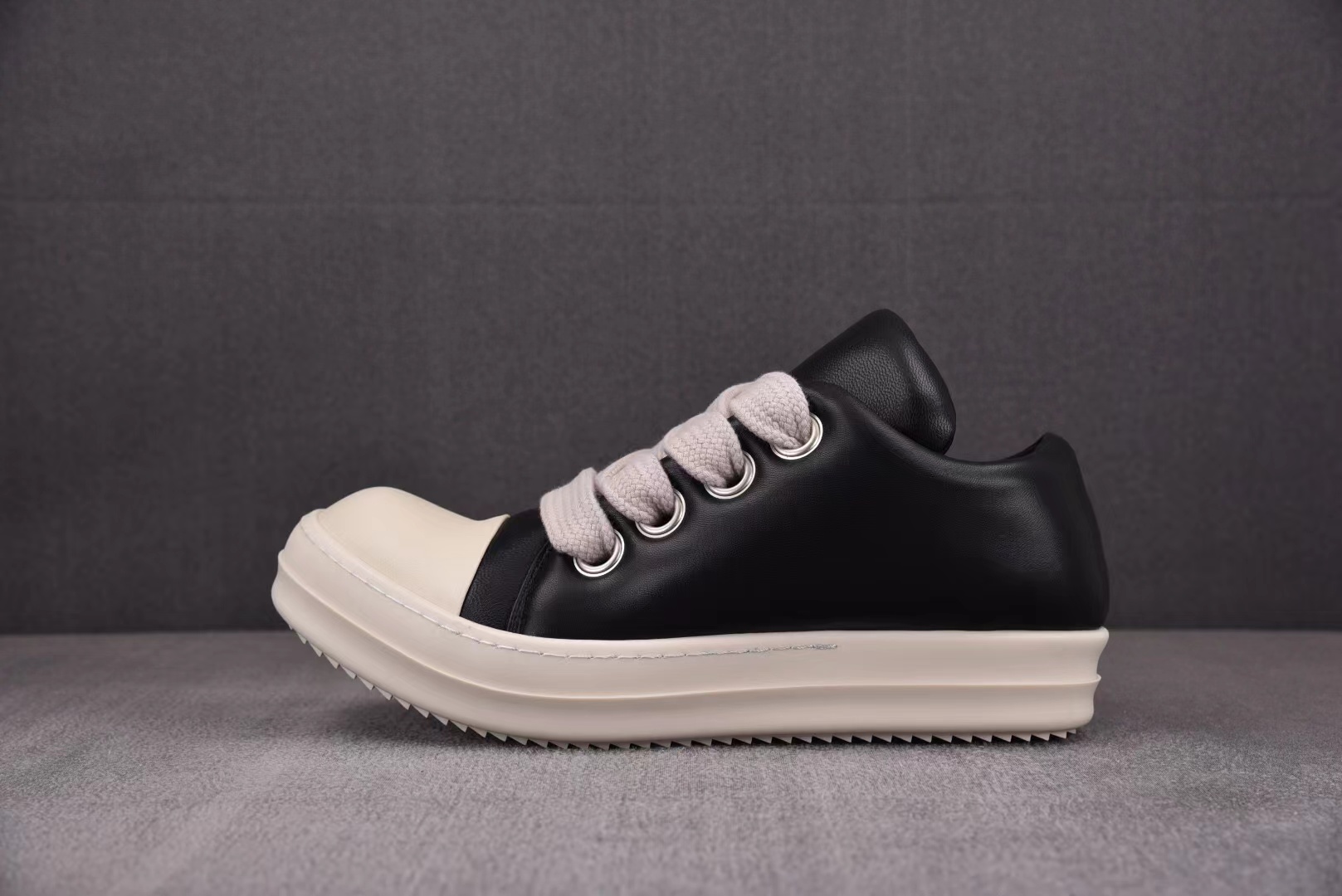 Rick Owens RO jumbo Laces Black