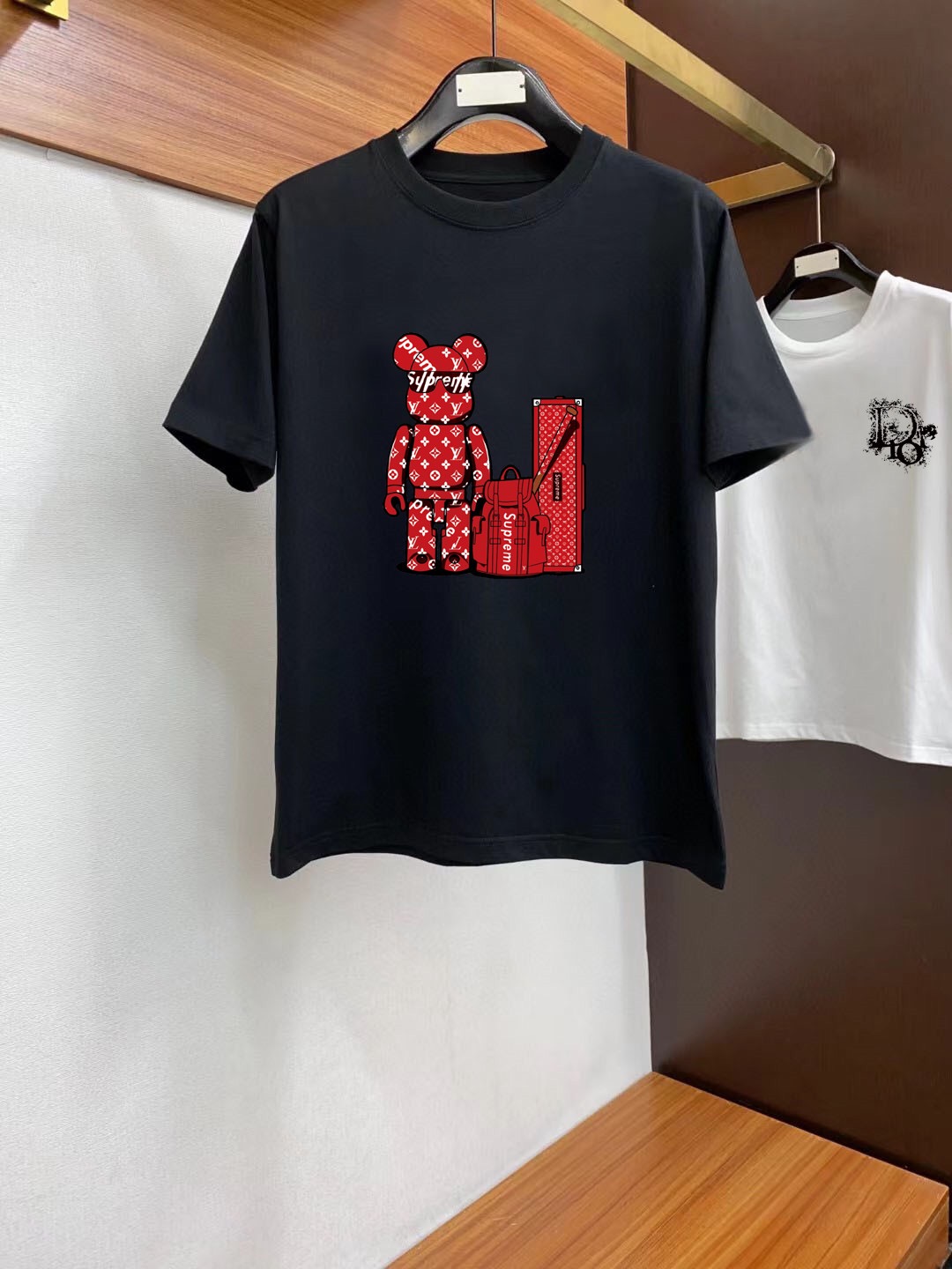 Louis Vuitton T-shirt supreme,Specials : Sneakers Online - Buy Sneakers for Men & Women, Sneakers Online - Buy Sneakers for Men & Women