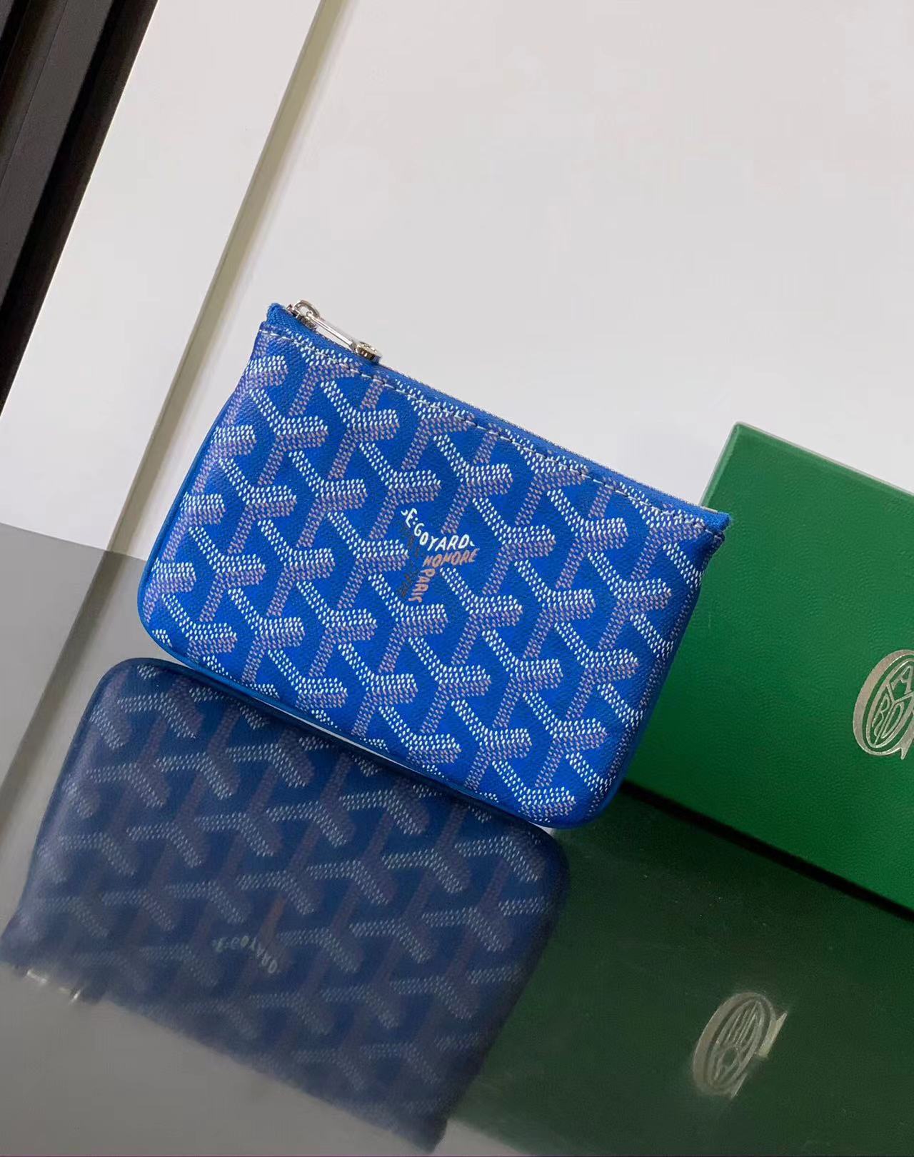 Goyard Sénat Mini Pouch Sky Blue,Bags : Sneakers Online - Buy Sneakers for Men & Women, Sneakers Online - Buy Sneakers for Men & Women