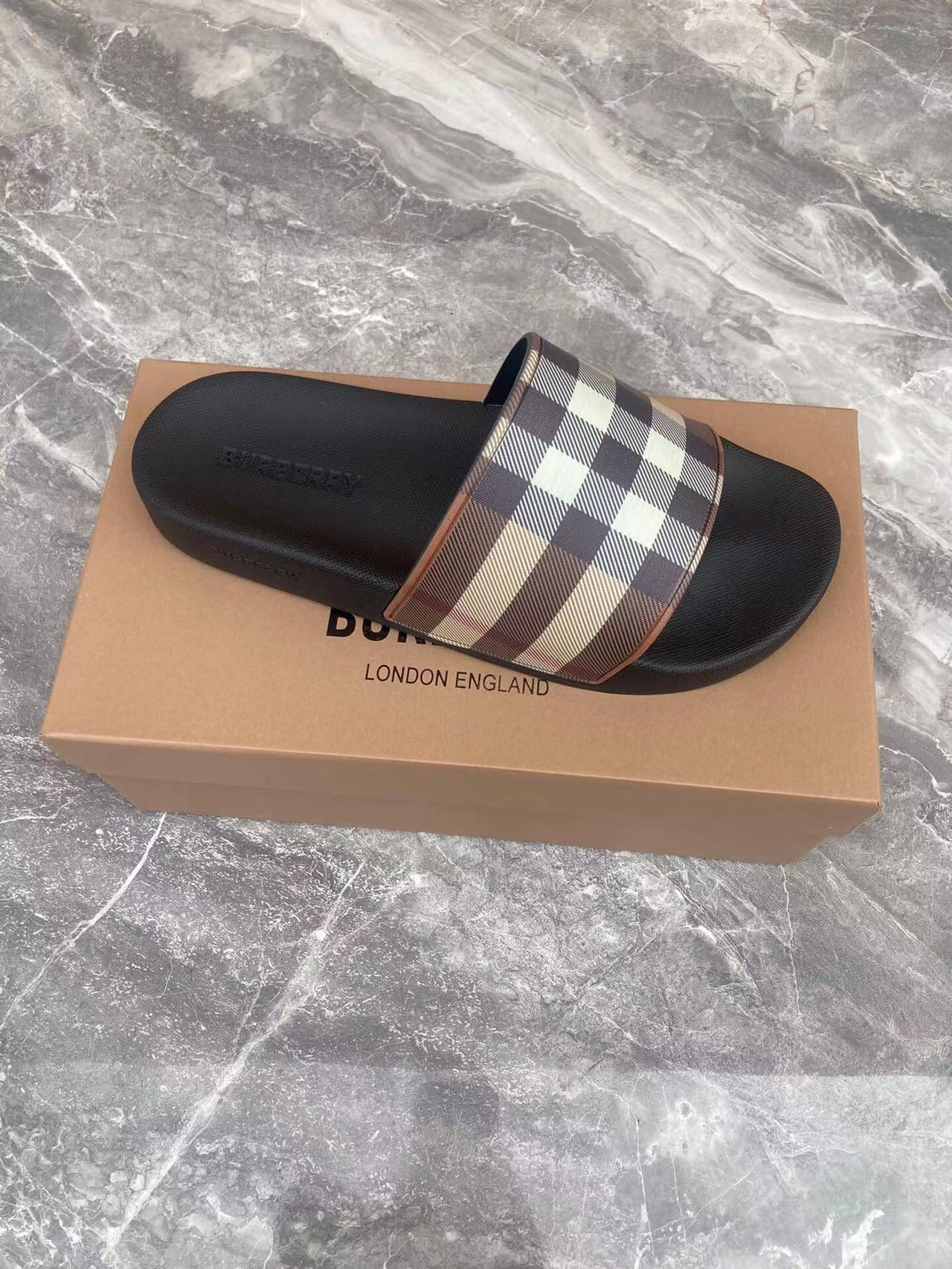 Burberry Slide NO.3,Other : Sneakers Online - Buy Sneakers for Men & Women, Sneakers Online - Buy Sneakers for Men & Women