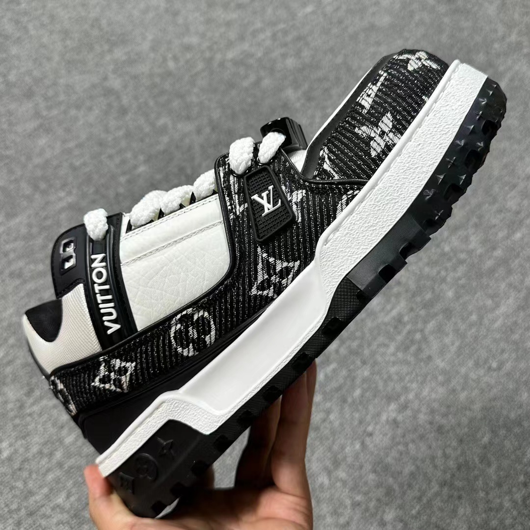 Louis Vuitton Trainer Maxi White-Black