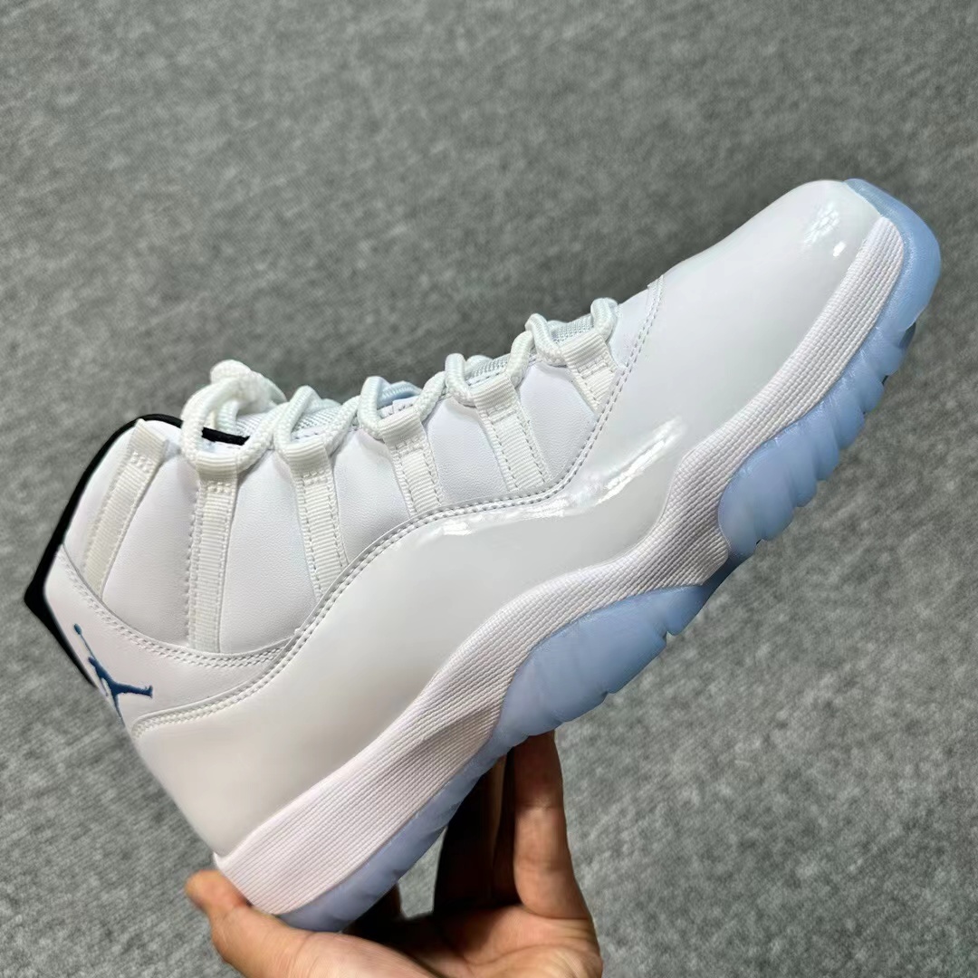 Air Jordan 11 Legend Blue 2024