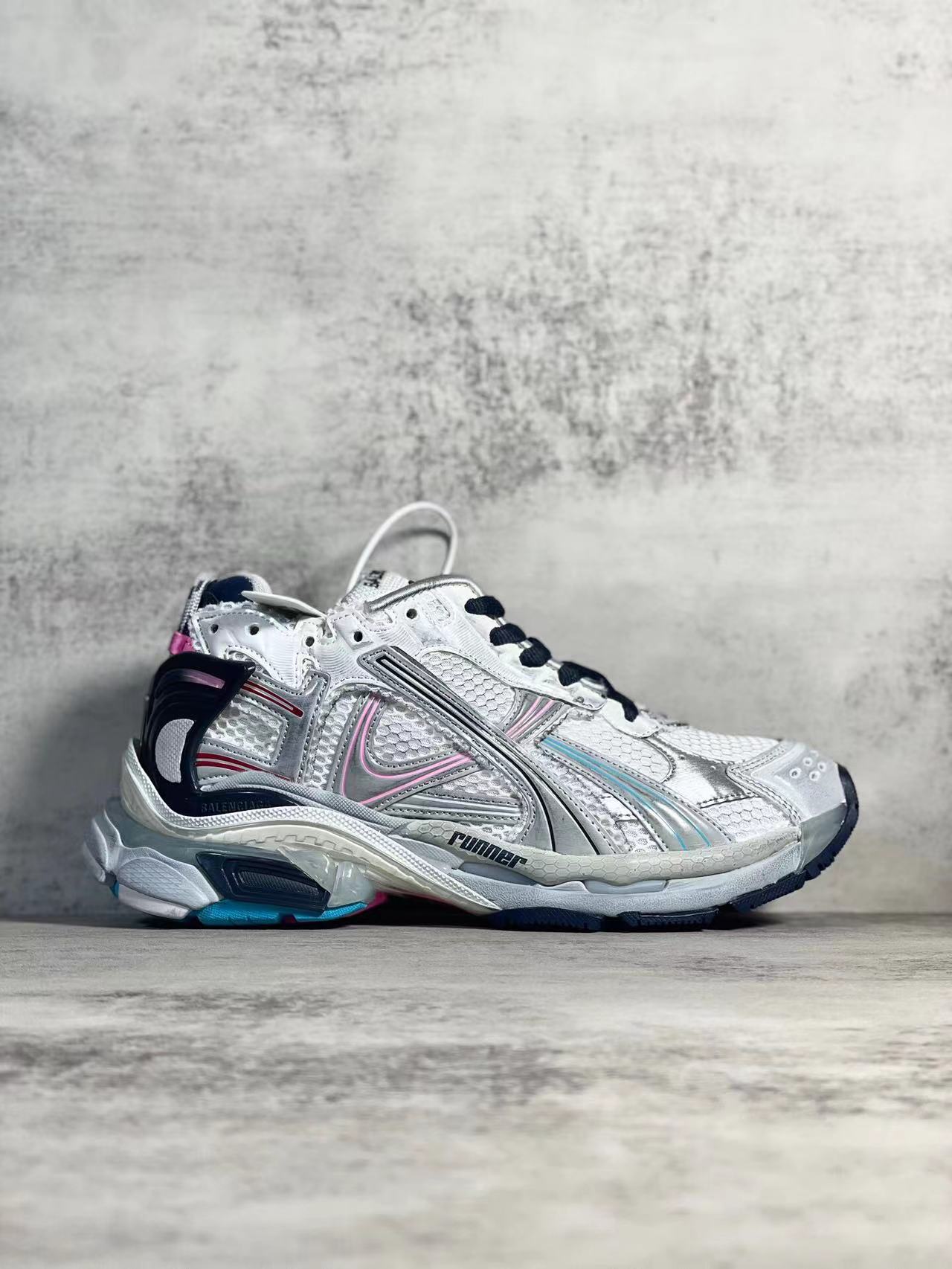 Balenciaga Runner Silver Pink