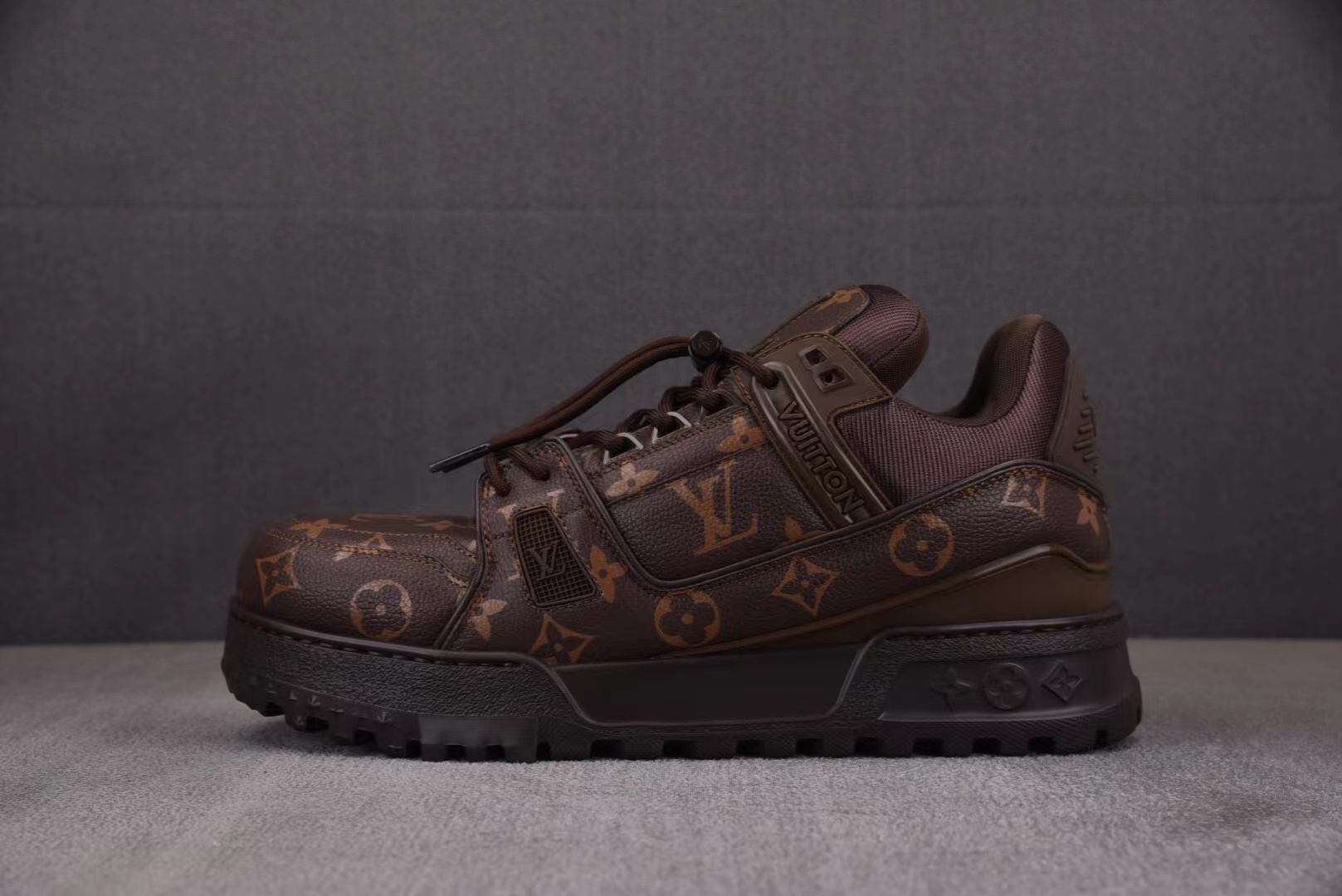 Louis Vuitton Trainer Maxi LV Pattern Brown,Louis Vuitton : Sneakers Online - Buy Sneakers for Men & Women, Sneakers Online - Buy Sneakers for Men & Women