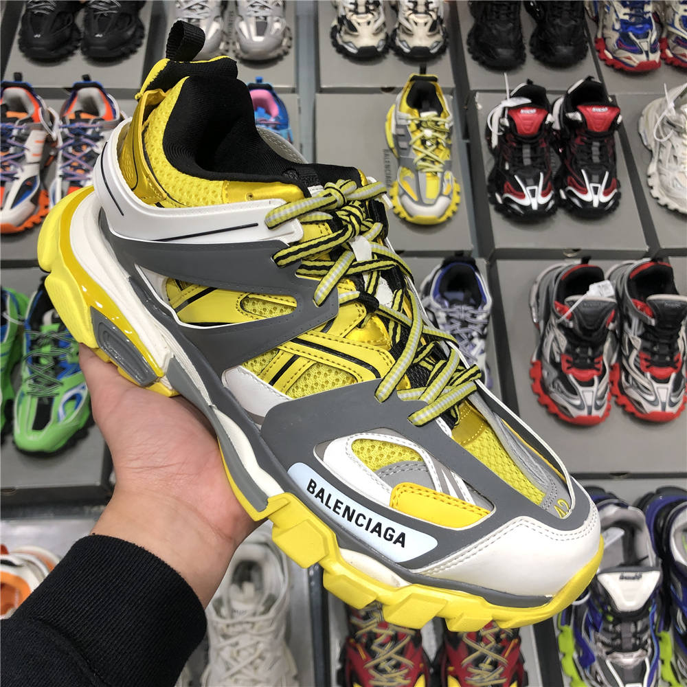 BALENCIAGA track 3.0 P18,Specials : Sneakers Online - Buy Sneakers for Men & Women, Sneakers Online - Buy Sneakers for Men & Women