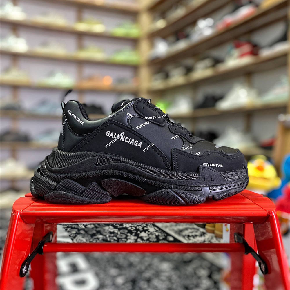 BALENCIAGA TRIPLE S 2020SS