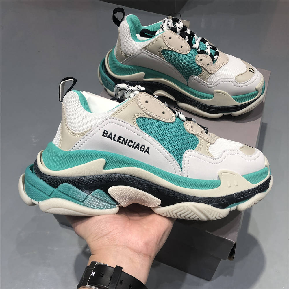 BALENC1AGA triple s 17FW